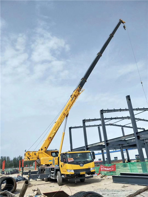 延安市超高层建筑钢结构吊装案例